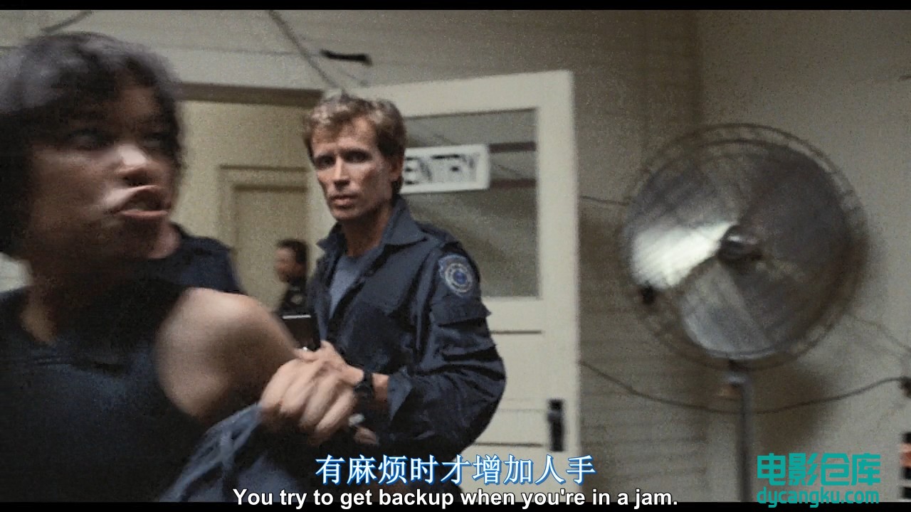 [电影仓库dycangku.com]机械战警.RoboCop.1987.BD720P.国英双语.中英双字.mkv_snapsho.jpg