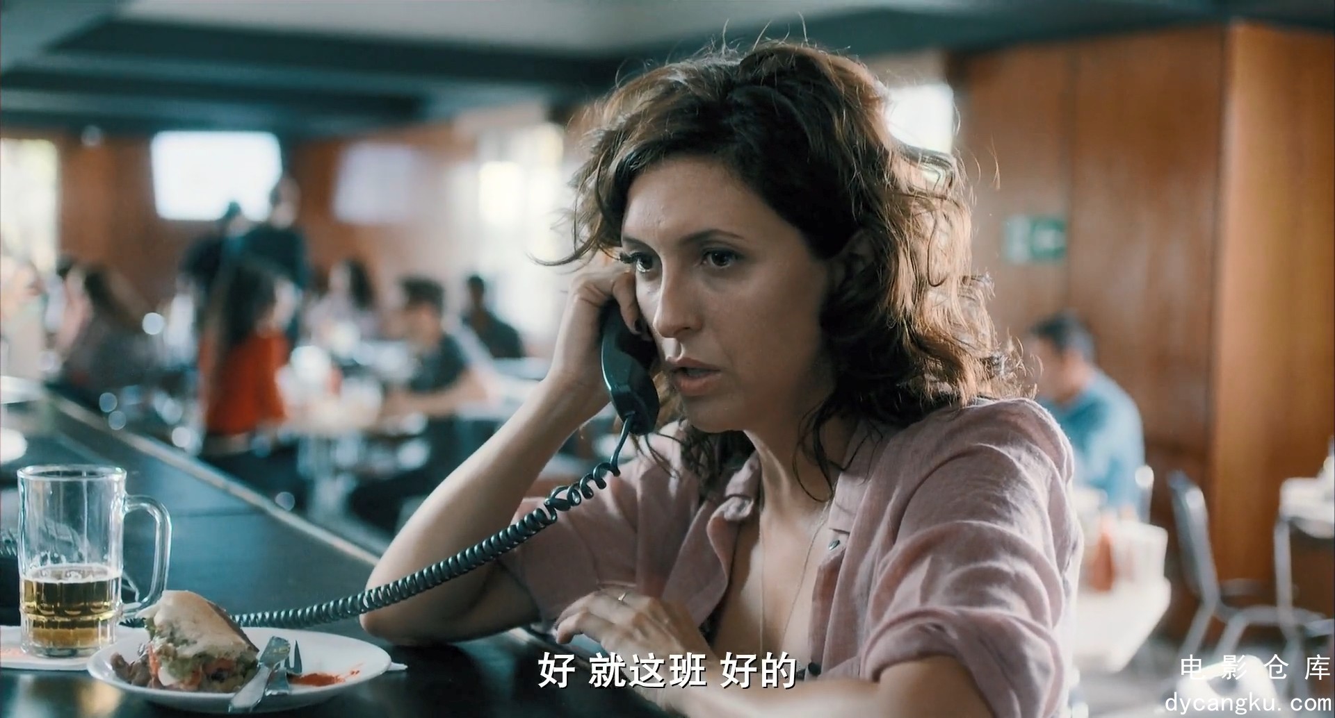 [电影仓库dycangku.com]不甜马丁娜.Dry.Martina.2019.HD1080P.X264.AAC.中英双字.mp4_.jpg