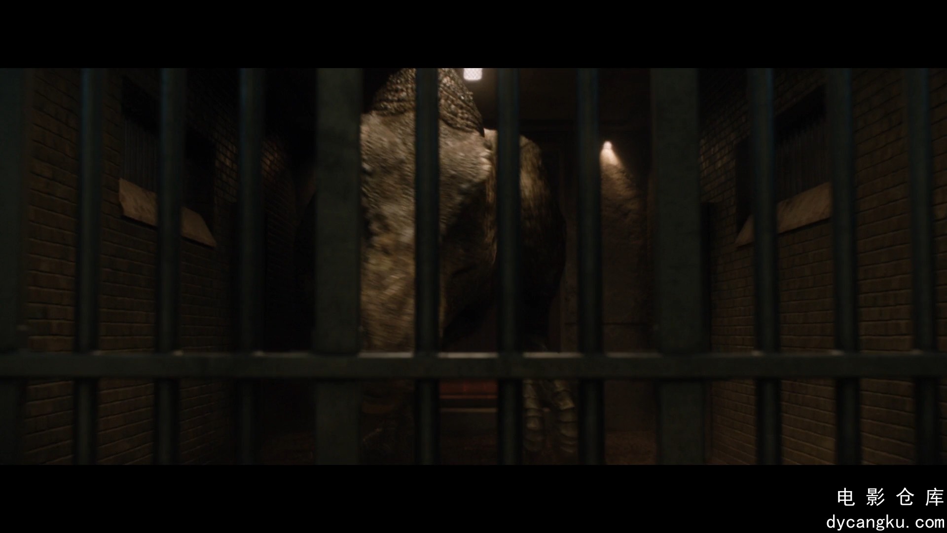 [电影仓库dycangku.com]侏罗纪世界2.Jurassic.World.Fallen.Kingdom.2018.BD1080P.国.jpg