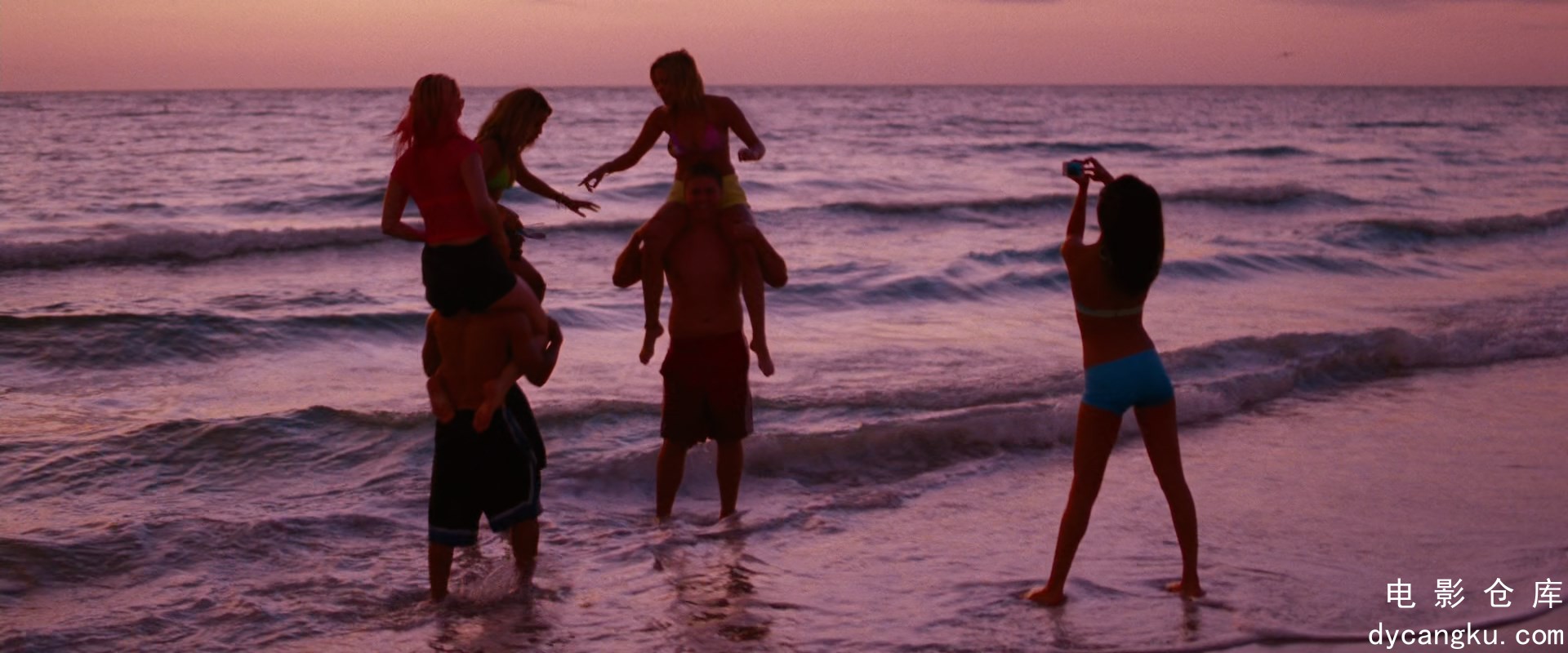 [电影仓库dycangku.com]Spring.Breakers.2012.1080p.BluRay.x265.10bit.DTS.mkv_snaps.jpg