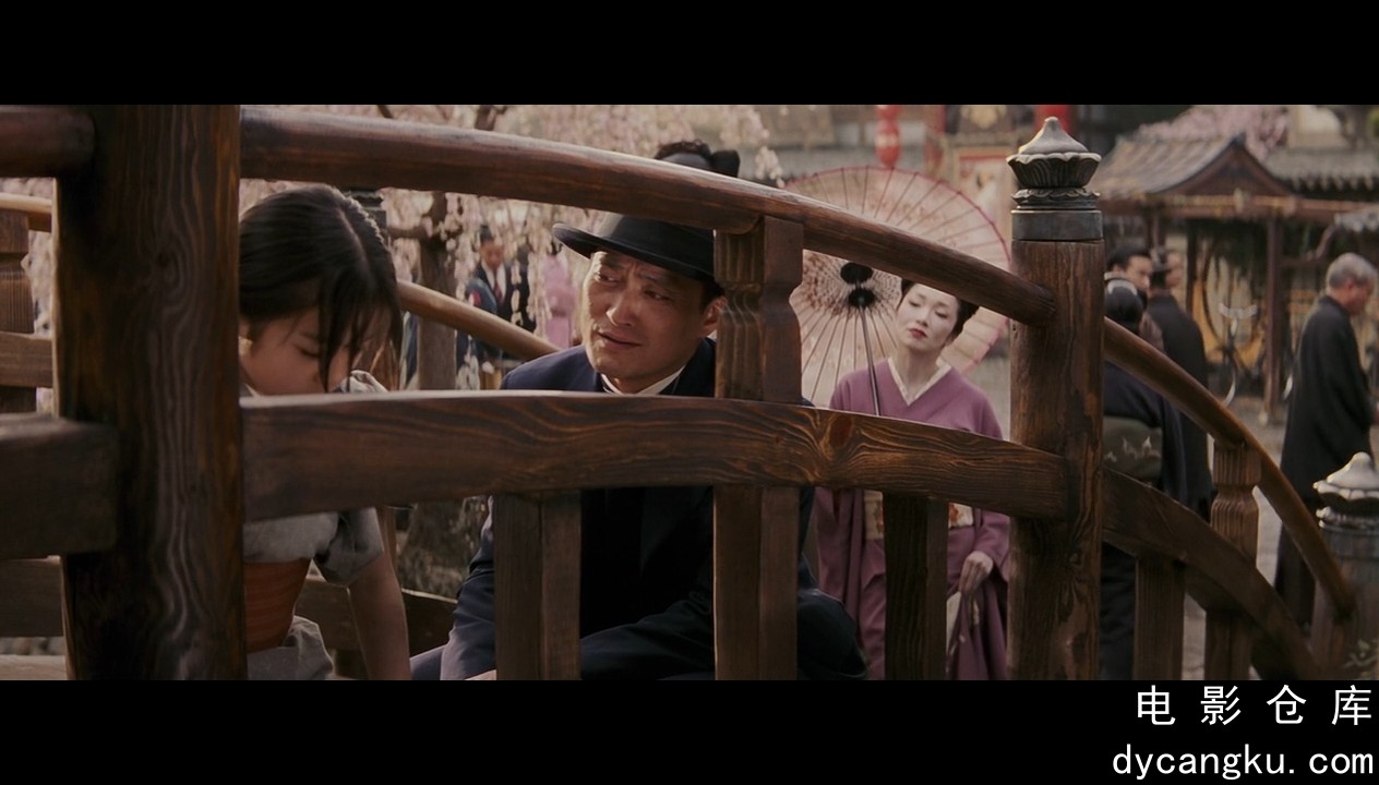 [电影仓库dycangku.com][艺伎回忆录].Memoirs.of.a.Geisha.2005.BluRay.x264.AC3.mp4_.jpg