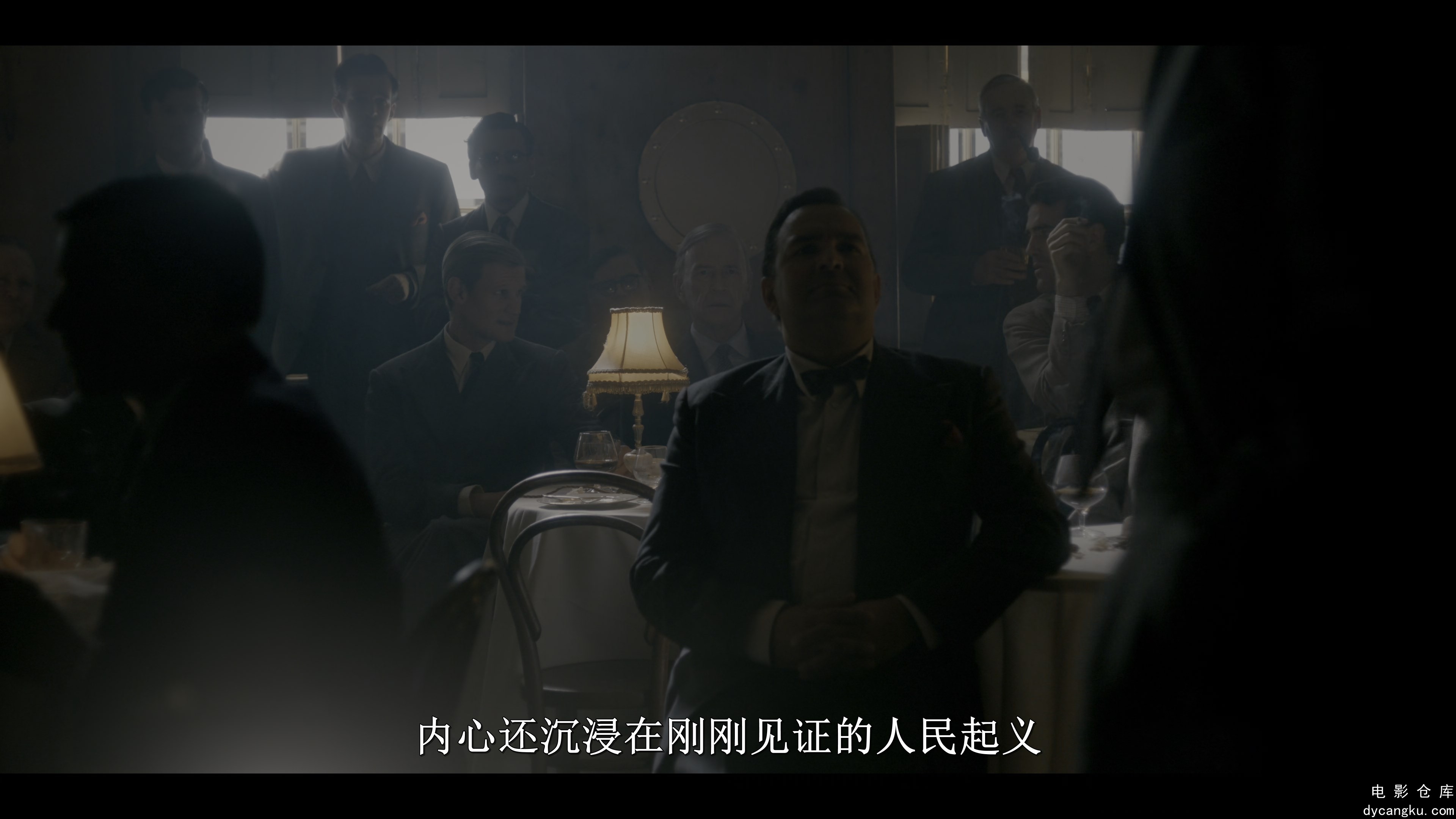 [电影仓库dycangku.com]The.Crown.S01E06.Gelignite.2160p.NF.WEB-DL.DDP.5.1.HDR10.H.jpg