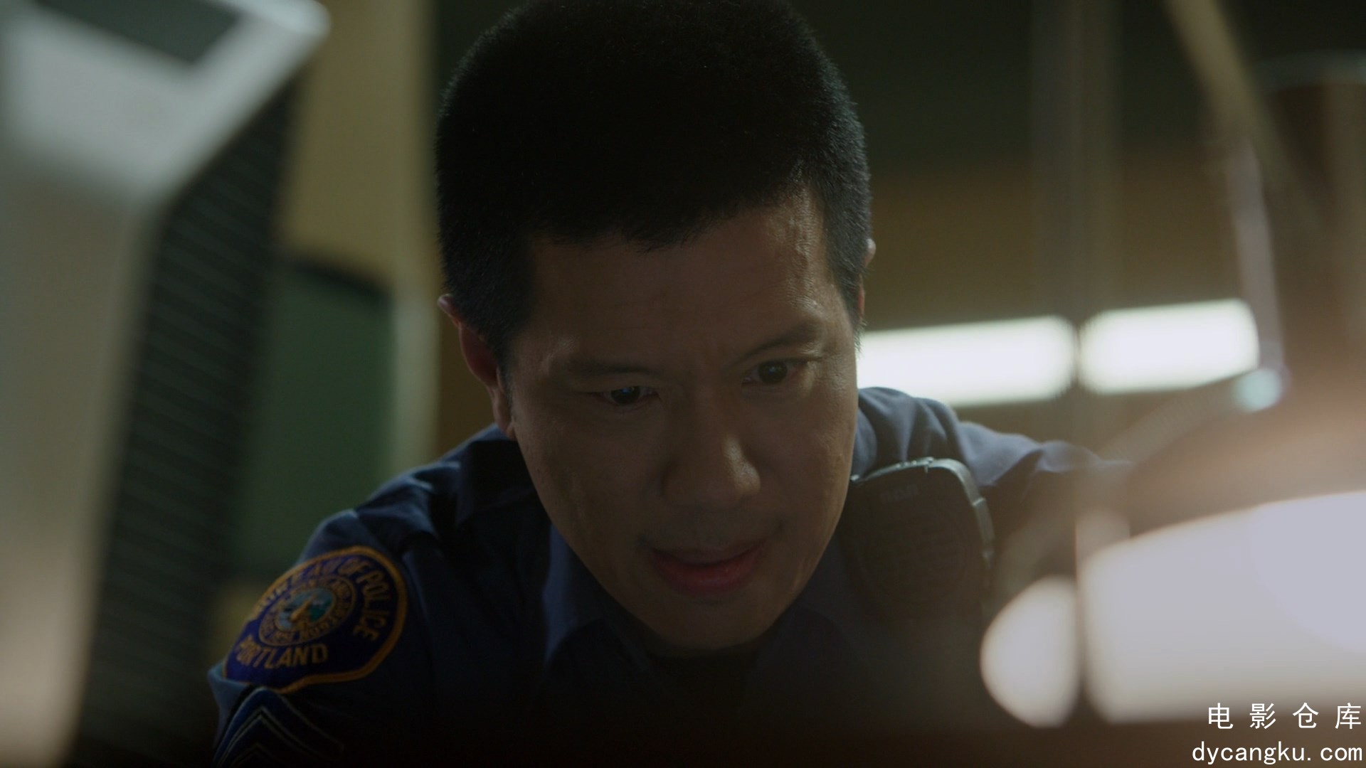 [电影仓库dycangku.com]Grimm.S04E11.1080p.BluRay.DD5.1.x264.mkv_snapshot_23.10.842.jpg