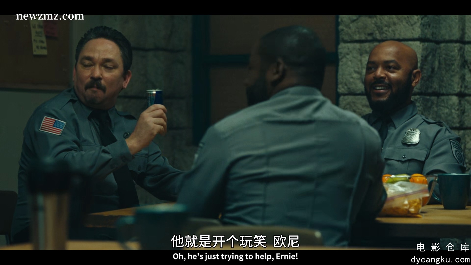 [电影仓库dycangku.com]金斯敦市长.Mayor.of.Kingstown.S01E05.1080p.H265-NEW字幕组..jpg