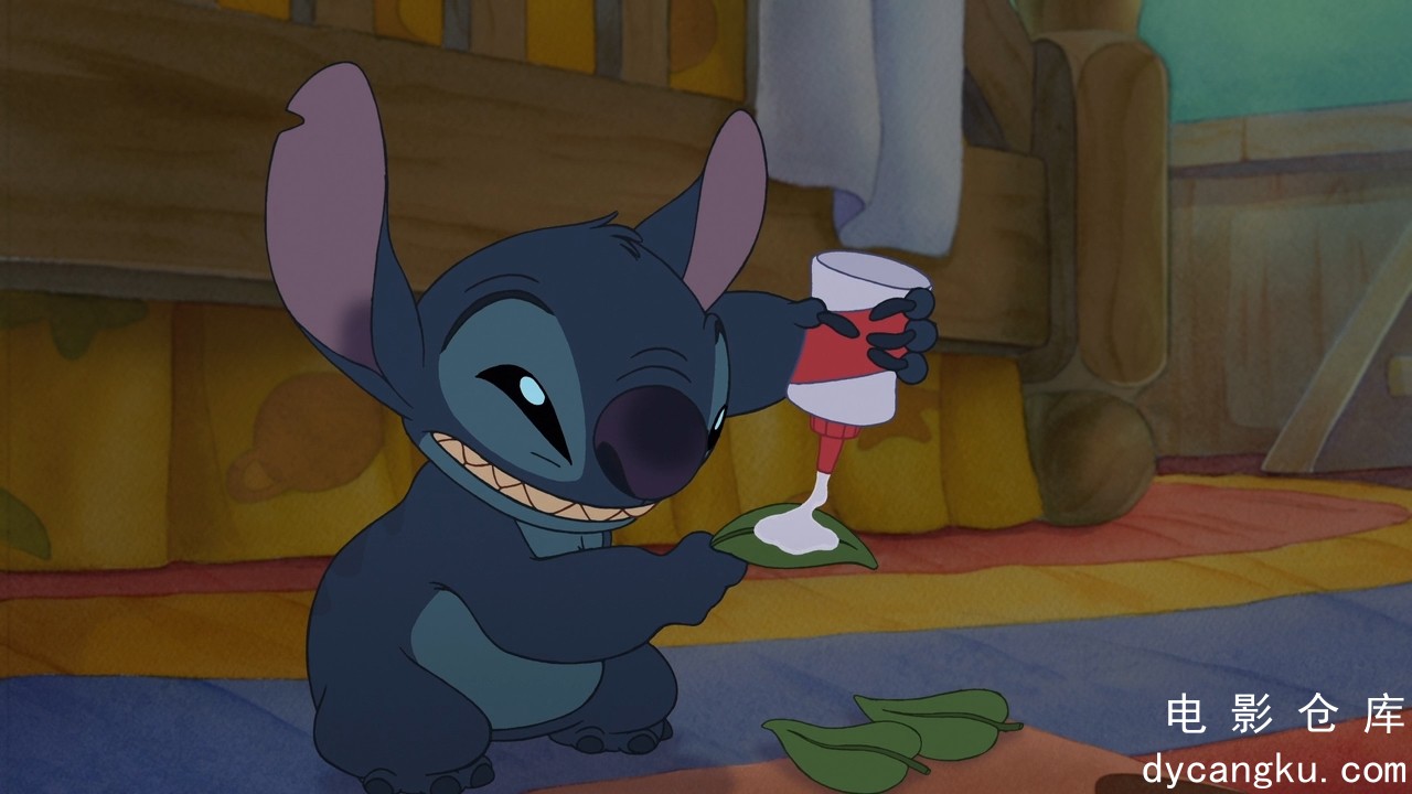 [电影仓库dycangku.com]Lilo.and.Stitch.2.Stitch.Has.a.Glitch.2005.720p.BluRay.x26.jpg