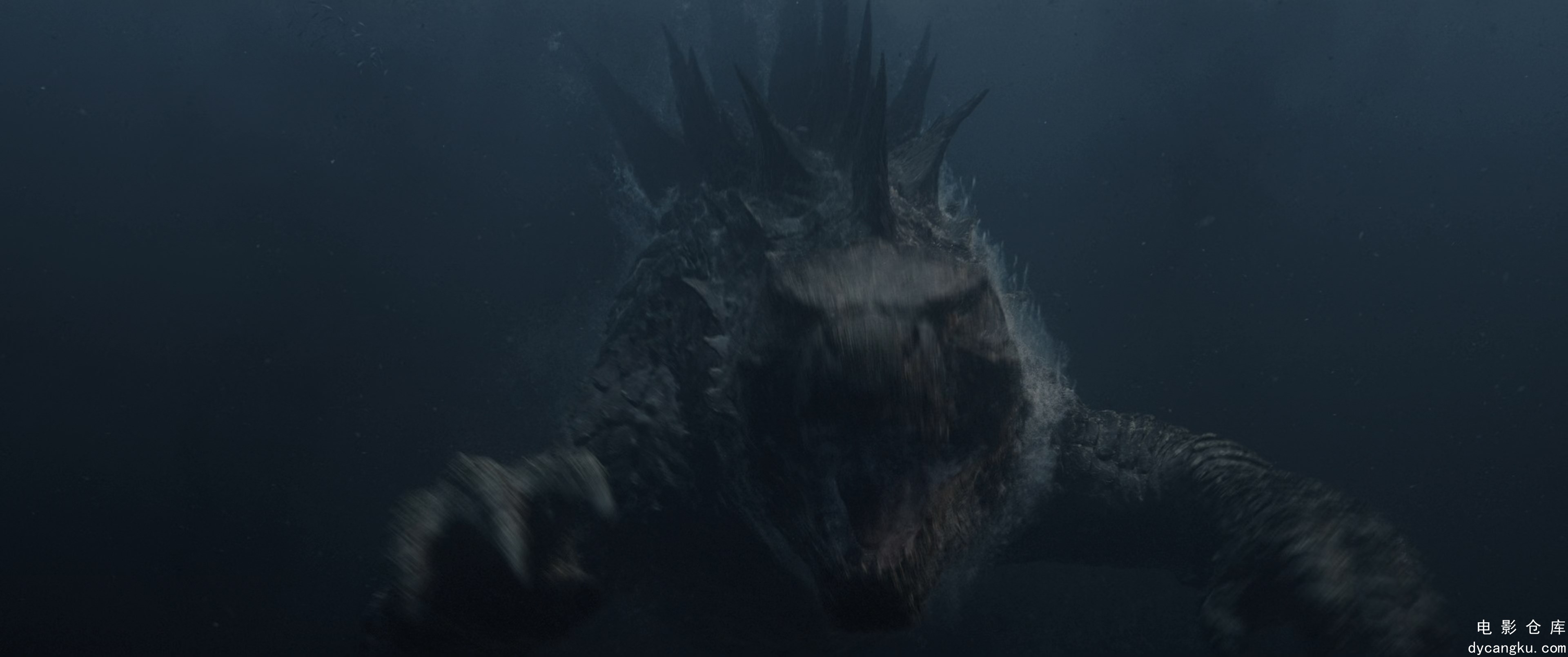 [电影仓库dycangku.com]Godzilla.vs.Kong.2021.2160p.HDR.UHD.BluRay.TrueHD.7.1.Atmo.jpg