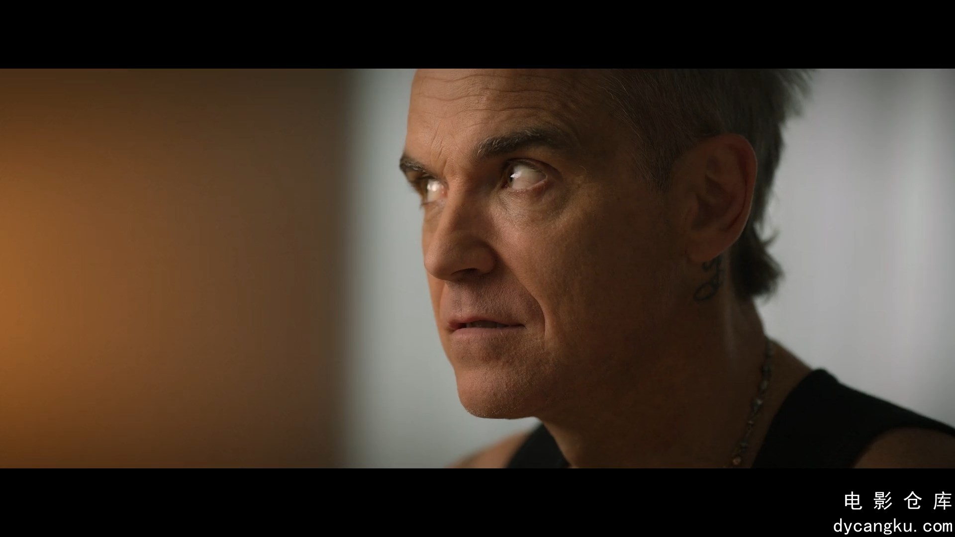 [电影仓库dycangku.com]Robbie.Williams.S01E04.Part.Four.Cut.The.Circuit.1080p.NF..jpg