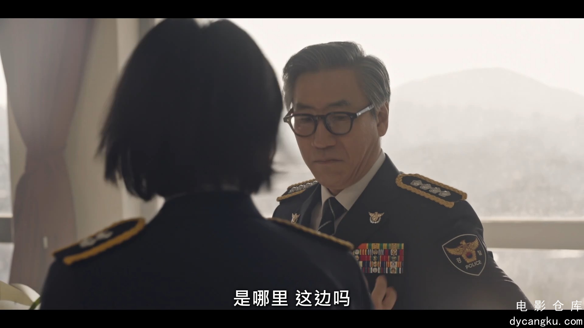 [电影仓库dycangku.com]联结E01.mkv_snapshot_00.18.11.568.jpg